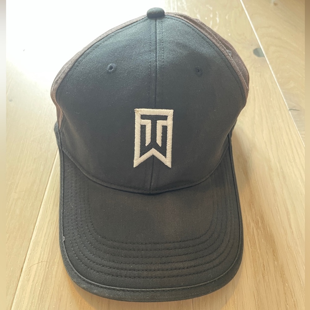 Nike Tiger Woods Aerobill golf hat